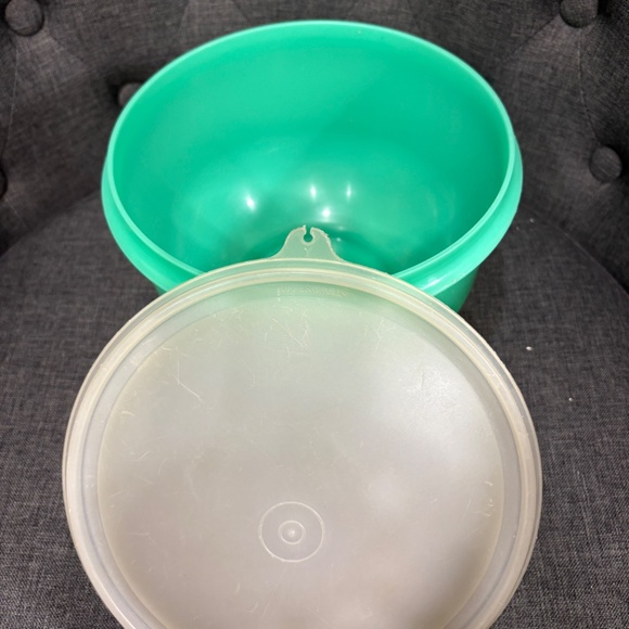 Vintage TUPPERWARE Crisp It Lettuce Keeper #1424 & Clear Lid #1425 - Picture 2 of 4
